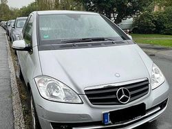 Silber Gebraucht 2011 Mercedes A160 Elegance Kleinwagen | 5.300 € (Guter Preis)