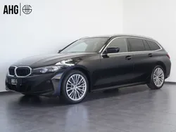 Schwarz Gebraucht 2023 BMW 320 Sport Line Kombi | 34.950 € (Fairer Preis)