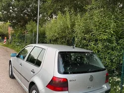 Grau Gebraucht 2001 VW Golf IV Limousine | 2.850 € (Etwas zu teuer)