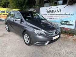 Grau Gebraucht 2011 Mercedes B180 Edition 1 Van / Kleinbus | 8.900 € (Fairer Preis)