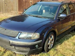Blau Gebraucht 1997 VW Passat Kombi | 500 € (Guter Preis)