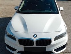 Weiß Gebraucht 2016 BMW 218 Gran Tourer Sport Line Van / Kleinbus | 12.500 € (Guter Preis)