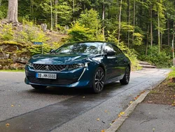 Blau Gebraucht 2019 Peugeot 508 GT Limousine | 22.800 € (Fairer Preis)