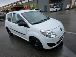 Weiß Gebraucht 2009 Renault Twingo Kleinwagen | 1.500 € (Fairer Preis)