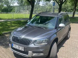 Grau Gebraucht 2017 Skoda Yeti Active SUV | 15.000 € (Guter Preis)