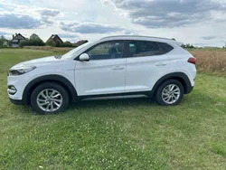Weiß Gebraucht 2016 Hyundai Tucson Style SUV | 14.900 € (Guter Preis)