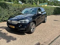 Schwarz Gebraucht 2016 BMW X5 M50 SUV | 29.642 € (Fairer Preis)
