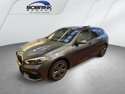 Grau Gebraucht 2020 BMW 118 Sport Line Kleinwagen | 22.950 € (Teuer)