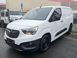 Weiß Gebraucht 2019 Opel Combo Selection Van / Kleinbus | 8.999 € (Guter Preis)