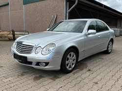 Silber Gebraucht 2007 Mercedes E220 Limousine | 6.800 € (Etwas zu teuer)