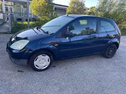 Blau Gebraucht 2004 Ford Fiesta Kleinwagen | 899 € (Fairer Preis)