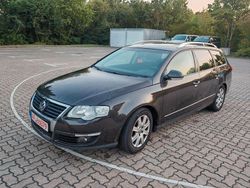 Braun Gebraucht 2010 VW Passat Kombi | 2.490 € (Guter Preis)