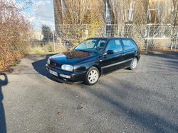 Schwarz Gebraucht 1996 VW Golf III Kleinwagen | 1.600 € (Fairer Preis)