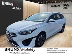 Casa white s Gebraucht 2024 Kia Ceed Sportswagon Vision Kombi | 24.980 € (Superpreis)