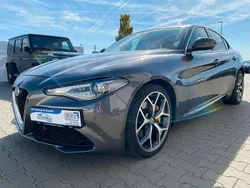 Grau Gebraucht 2018 Alfa Romeo Giulia Super Limousine | 18.999 € (Fairer Preis)
