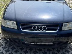 Blau Gebraucht 2002 Audi A3 Kleinwagen | 800 € (Superpreis)