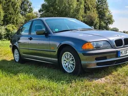 Grau Gebraucht 2001 BMW 316 Limousine | 3.950 € (Etwas zu teuer)