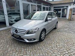 Silber Gebraucht 2014 Mercedes B180 Van / Kleinbus | 9.500 € (Fairer Preis)
