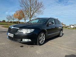 Schwarz Gebraucht 2012 Skoda Superb Kombi | 7.000 € (Teuer)