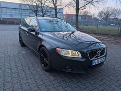 Grau Gebraucht 2012 Volvo V70 Drive Kinetic Kombi | 6.000 € (Guter Preis)