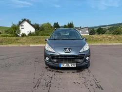 Grau Gebraucht 2011 Peugeot 207 Kombi | 3.500 € (Fairer Preis)