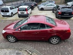 Grenadine Gebraucht 2010 Ford Focus Cabriolet Trend Cabrio | 1.200 €