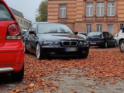 Schwarz Gebraucht 2002 BMW 316 Compact Performance Kleinwagen | 2.200 € (Fairer Preis)
