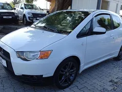 Weiß Gebraucht 2010 Mitsubishi Colt Kleinwagen | 1.490 € (Fairer Preis)