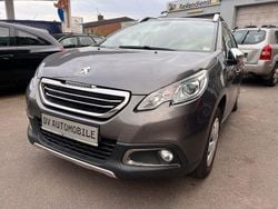 Gris platinium Gebraucht 2015 Peugeot 2008 Style SUV | 8.450 € (Teuer)