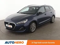 Blau Gebraucht 2018 Hyundai i30 Passion Plus Kombi | 12.490 € (Fairer Preis)