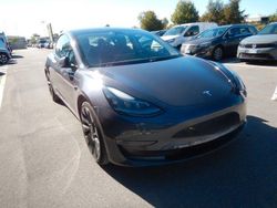 Grau Gebraucht 2022 Tesla Model 3 Performance Limousine | 29.750 € (Fairer Preis)