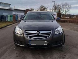 Grau Gebraucht 2010 Opel Insignia Business Edition Kombi | 3.700 € (Fairer Preis)