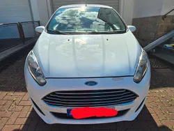 Weiß Gebraucht 2013 Ford Fiesta Trend Kleinwagen | 3.099 € (Superpreis)