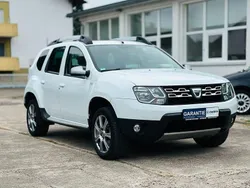 Weiß Gebraucht 2016 Dacia Duster Prestige SUV | 10.690 € (Fairer Preis)