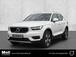 Weiss Gebraucht 2022 Volvo XC40 Momentum SUV | 28.890 € (Fairer Preis)