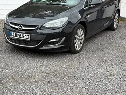 Schwarz Gebraucht 2016 Opel Astra Limousine | 3.900 € (Guter Preis)