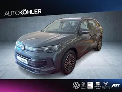 Grau Neu 2025 VW Tiguan Life SUV | 53.664 €