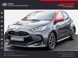 Marlingrau metallic, dach tokio fusion Gebraucht 2021 Toyota Yaris Hybrid Basis Kleinwagen | 19.890 € (Fairer Preis)