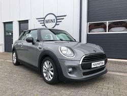 Grau Gebraucht 2017 Mini ONE Kleinwagen | 12.499 € (Fairer Preis)