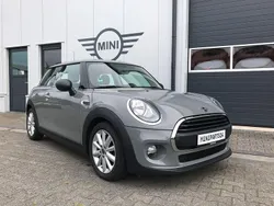 Grau Gebraucht 2017 Mini ONE Kleinwagen | 12.900 € (Fairer Preis)
