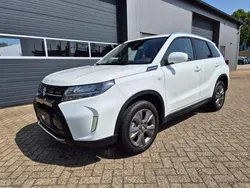 Weiß Neu 2025 Suzuki Vitara Comfort SUV | 27.990 € (Fairer Preis)