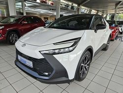 Weiß Gebraucht 2024 Toyota C-HR Team SUV | 30.490 € (Guter Preis)
