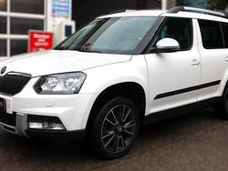 Weiß Gebraucht 2014 Skoda Yeti Ambition SUV | 11.900 € (Etwas zu teuer)