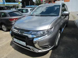Grau Gebraucht 2021 Mitsubishi Outlander P-HEV SUV | 26.990 € (Teuer)