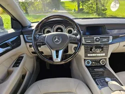 Grau Gebraucht 2012 Mercedes CLS350 Limousine | 18.000 € (Etwas zu teuer)