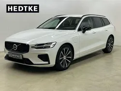 Weiß Gebraucht 2024 Volvo V60 Plus Kombi | 48.590 € (Teuer)