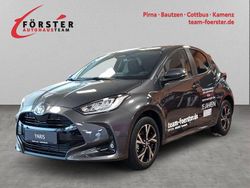Grau Gebraucht 2025 Toyota Yaris Hybrid Limousine | 26.690 € (Fairer Preis)