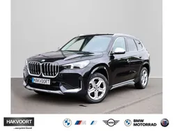 Saphirschwarz metallic Gebraucht 2022 BMW X1 xLine SUV | 34.880 €