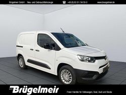 Weiß Gebraucht 2022 Toyota Proace City Van | 14.875 € (Etwas zu teuer)