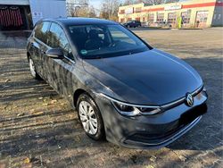 Grau Gebraucht 2021 VW Golf VIII Limousine | 20.450 € (Guter Preis)